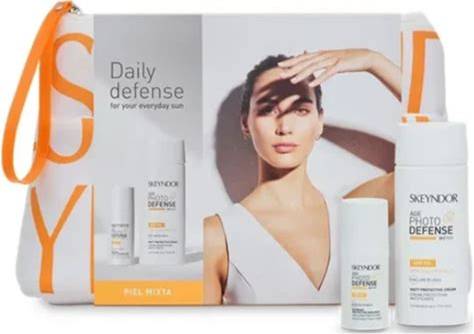 Protective cream SPF 50+ – Age Photo Defense- SKEYNDOR